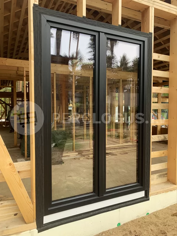 Salamander pvc logi RAL9005 krāsā